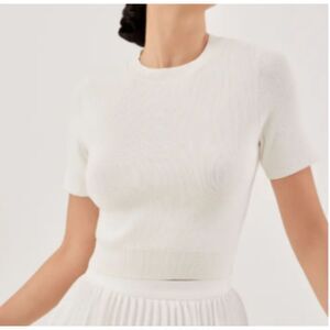 Love Bonito White 100% Viscose Knit Shirt Crop Ribbed Crewneck Short Sleeves 6